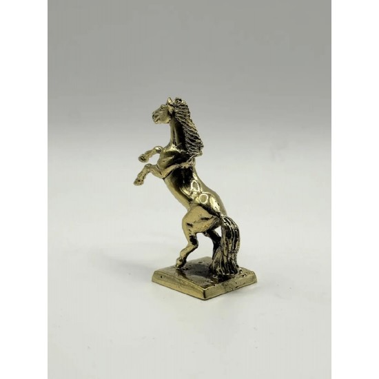 Estatuilla de bronce «Caballo»