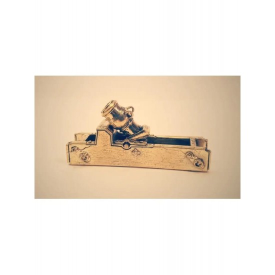 Miniatura de bronce «Mortero de dos pood, 1812»