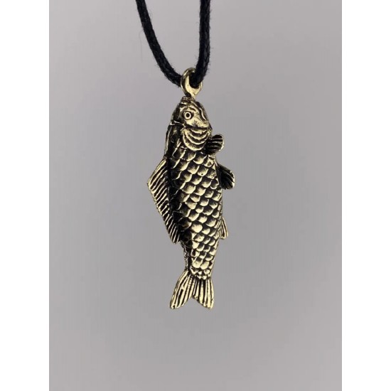 Colgante de bronce «Carpa»