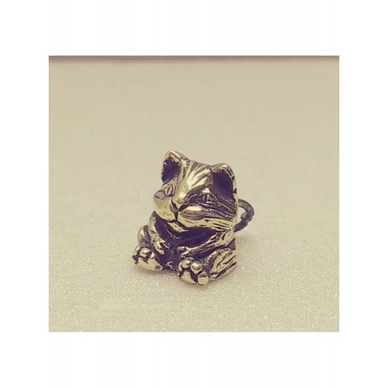 Chubby Cat Bronze Pendant
