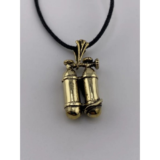 Colgante de bronce «Escafandra autonoma»