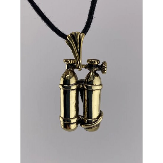 Colgante de bronce «Escafandra autonoma»