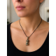 Pendentif en bronze « Gantelet de chevalier »