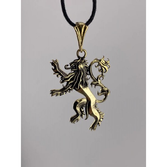 Colgante de bronce «Emblema de los Lannister»