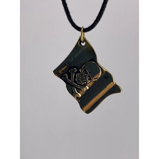 Colgante de bronce «Bandera pirata (Jolly Roger)»