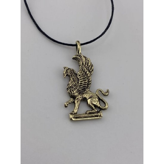Colgante de bronce «Grifo»