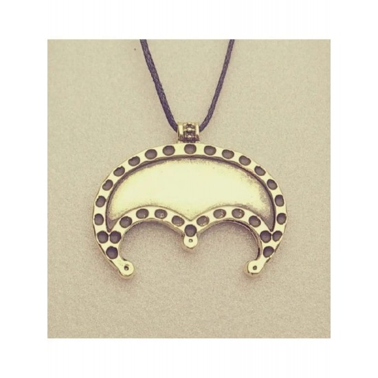 Colgante de bronce «Lunnitsa»