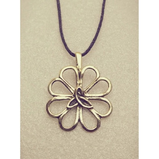 Colgante de bronce «Trebol de cuatro hojas»