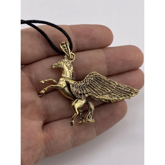 Colgante de bronce «Pegaso» Colgante de bronce «Pegaso»