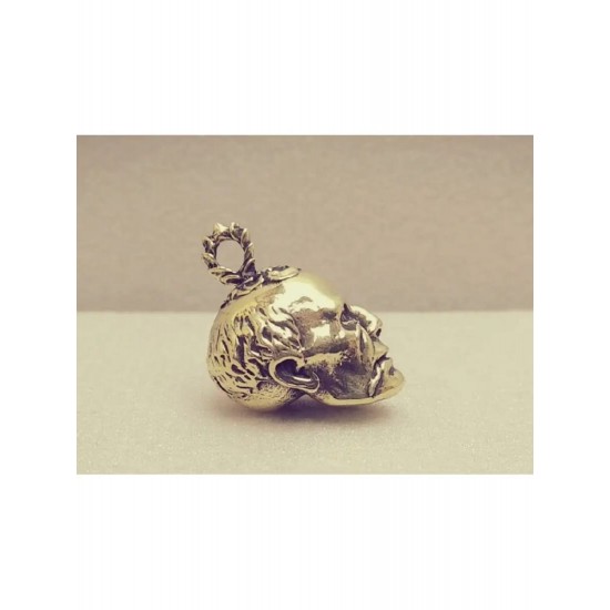 Colgante de bronce «Memento Mori»