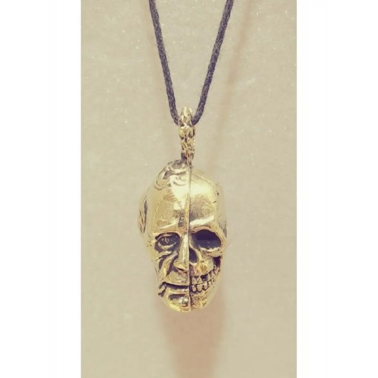 Colgante de bronce «Memento Mori»