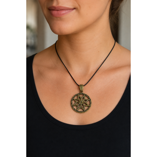 Colgante de bronce «Amuleto Alatyr»