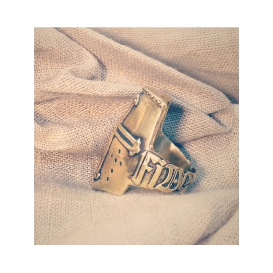 Anillo de bronce «Yelmo grande (Topfhelm)»