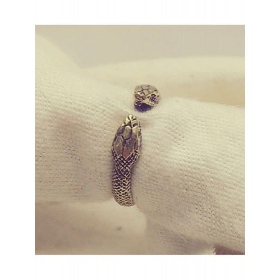 Anillo de bronce «Culebras»